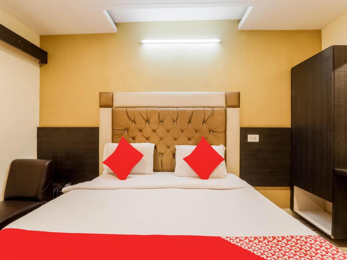 Oyo 79765 Hotel Samrat Lucknow Eksteriør bilde