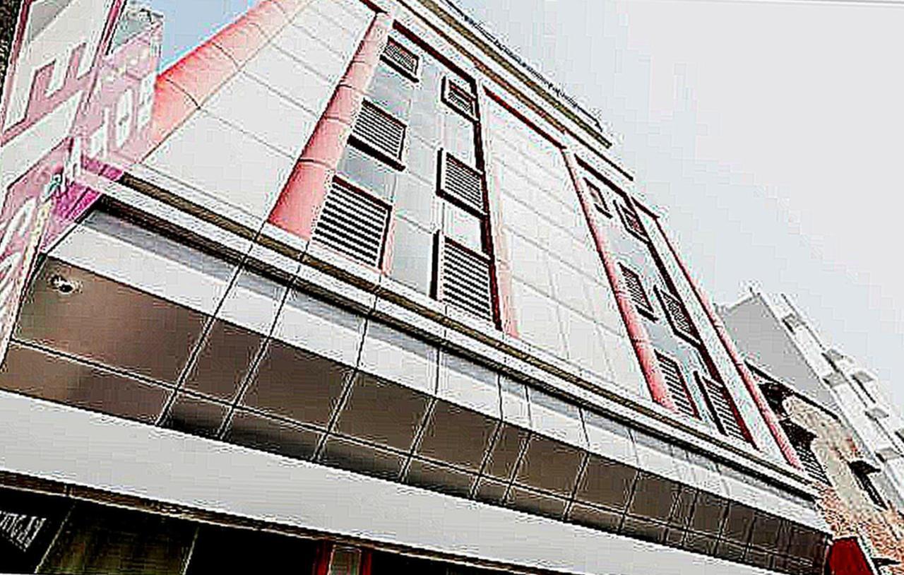 Oyo 79765 Hotel Samrat Lucknow Eksteriør bilde